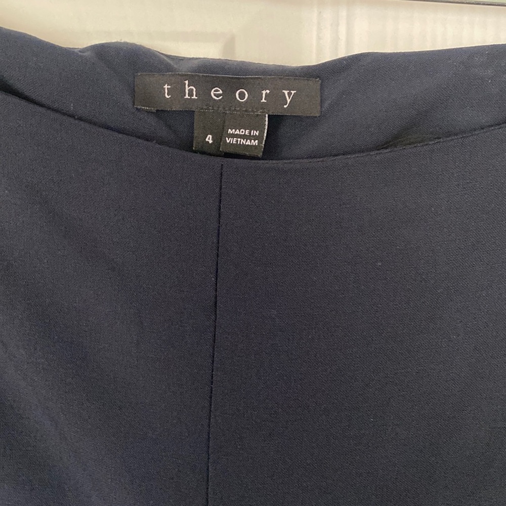 Size 4 ankle height slacks, no pockets.